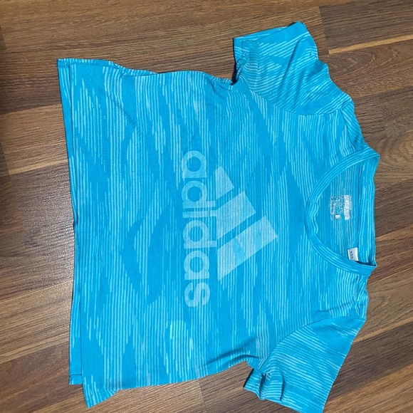 adidas baby tee/cropped - Picture 1 of 1